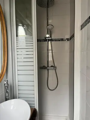 Salle de bains dans l'établissement Charmant studio parisien au cœur du 15e arrondissement