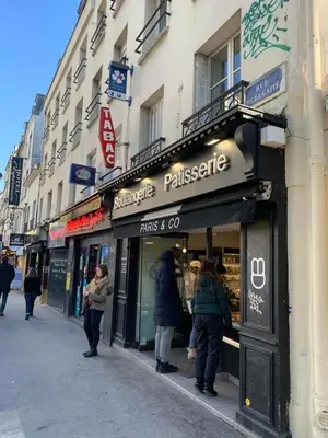 Clients de l'établissement Urban Flat 189 - Atelier Montparnasse Vuitton