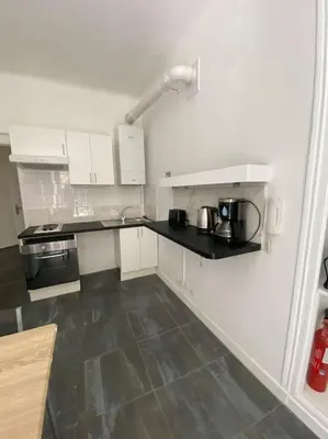 Cuisine ou kitchenette dans l'établissement Apartment 85m2 Paris Center Republique 2 BR-4P