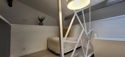 Un ou plusieurs lits dans un hébergement de l'établissement Chambre à Paris avec ASCENSEUR !