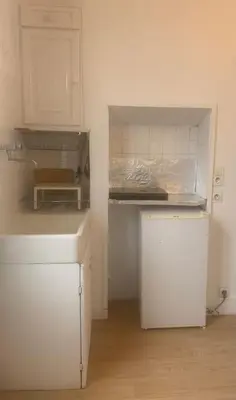Cuisine ou kitchenette dans l'établissement Studio Denfert Rochereau 14e