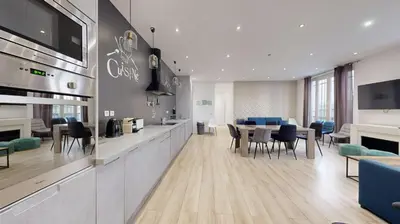 Cuisine ou kitchenette dans l'établissement Bluestay 1 - Appartement au Cœur de Paris
