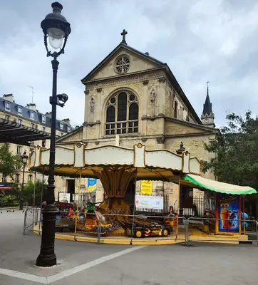 Plan de l'établissement Beau 3 pièces près de Montmartre 1