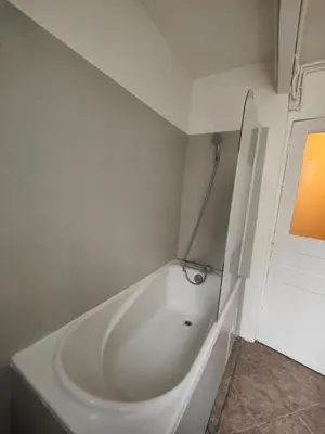 Salle de bains dans l'établissement Beau 3 pièces près de Montmartre 1