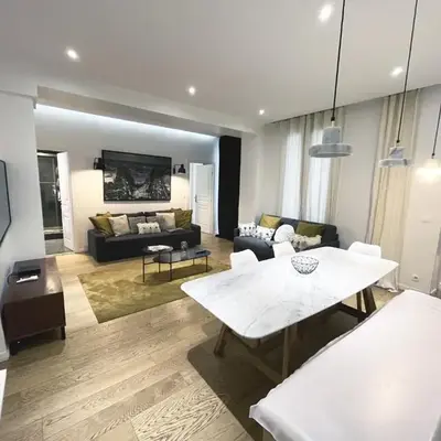 Urban Flat 69 - Beautiful Parisian Apartment in Center of Paris