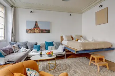 Coin salon dans l'établissement Bluestay 221 - Appartement au centre de Paris