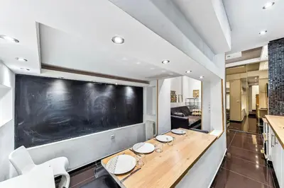 Cuisine ou kitchenette dans l'établissement Bluestay 3 - Appartement au Cœur de Paris