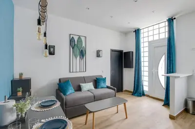 Coin salon dans l'établissement Bluestay 8 - Charmant appartement à Paris 12