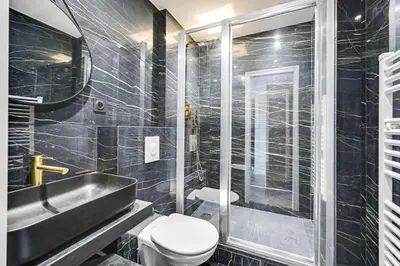 Salle de bains dans l'établissement Bluestay 54 - Superbe appartement à Paris
