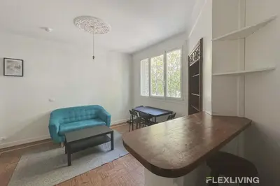 Coin salon dans l'établissement Chambre Paris 10 - Bail mobilité