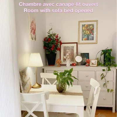 Plan de l'établissement Chambre privée, sdb partagé, Arc de Triomphe, métro 1, T3b, RER c e a