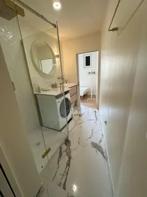 Salle de bains dans l'établissement Charmant Appartement Alésia