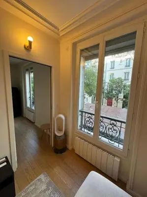 Balcon ou terrasse dans l'établissement Charmant Appartement Alésia