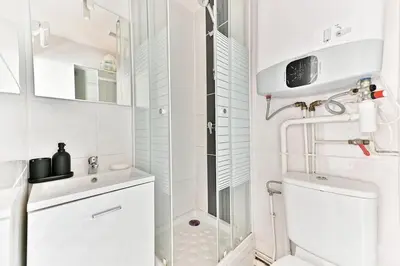 Plan de l'établissement Petit Studio Paris Voltaire Nation
