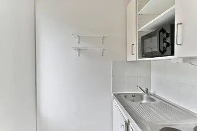 Plan de l'établissement Petit Studio Paris Voltaire Nation