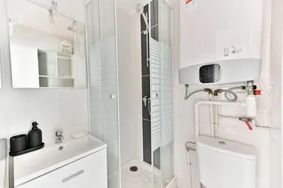 Plan de l'établissement Petit Studio Paris Voltaire Nation