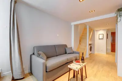 Coin salon dans l'établissement Bluestay 252 - Duplex au cœur de Paris