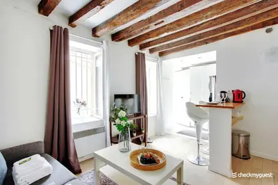 Cuisine ou kitchenette dans l'établissement Cozy studio 2P - Rue Mouffetard