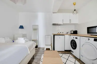 Cuisine ou kitchenette dans l'établissement Charming studio - 2P - Center of Paris