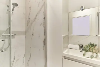 Salle de bains dans l'établissement Apartment 2 bedrooms Center of Paris