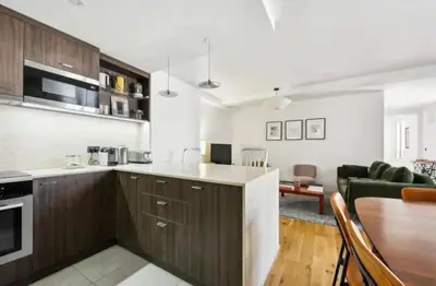 Cuisine ou kitchenette dans l'établissement Spacious Apartment - 4B-8P - Sentier
