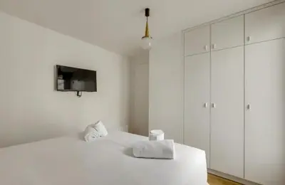 Un ou plusieurs lits dans un hébergement de l'établissement Spacious Apartment - 4B-8P - Sentier