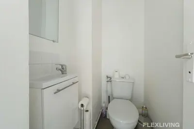 Salle de bains dans l'établissement Flexliving - room - Saint Amand