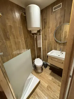 Salle de bains dans l'établissement Studio avec vue sur Sacré-Coeur