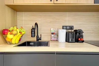 Cuisine ou kitchenette dans l'établissement Bluestay 288 - Superbe studio à Paris 17