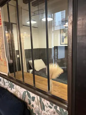 Coin salon dans l'établissement Proche Notre Dame de Paris