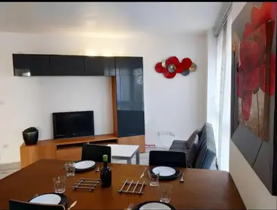 Télévision ou salle de divertissement dans l'établissement Superb modern apartment