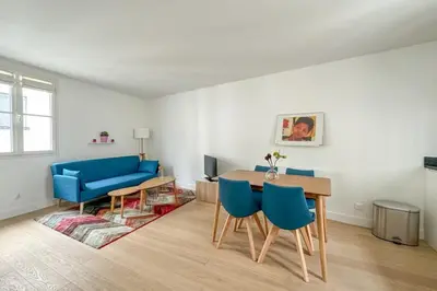 Coin salon dans l'établissement Flexliving - whole flat - Beauregard