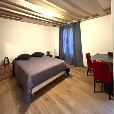 Montparnasse Studio