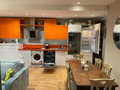 Cuisine ou kitchenette dans l'établissement Appartement familial au coeur de Paris