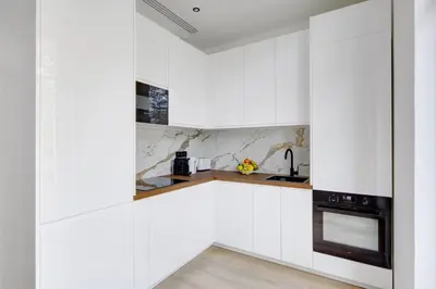 Cuisine ou kitchenette dans l'établissement Bluestay 290 - Superbe appartement à Paris 17