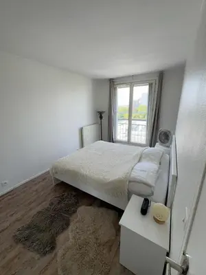 Plan de l'établissement Apparemment lumineux vue Tour Eiffel