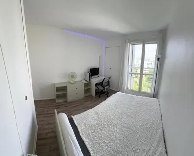 Plan de l'établissement Apparemment lumineux vue Tour Eiffel
