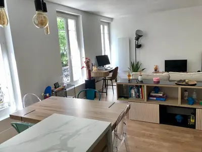 Télévision ou salle de divertissement dans l'établissement Appartement Paris Alésia Montparnasse