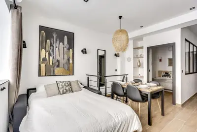 Un ou plusieurs lits dans un hébergement de l'établissement Bluestay 25 - Charmant appartement à Paris 12