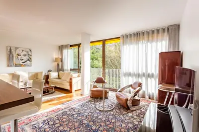 Coin salon dans l'établissement Calme dans la verdure Paris 16e