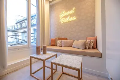Plan de l'établissement CIA - 2BR Madeleine Champs Elysees