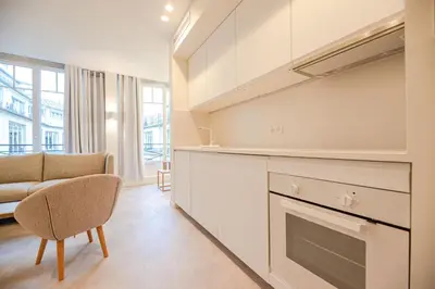 Plan de l'établissement CIA - 2BR Madeleine Champs Elysees