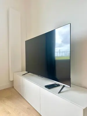 Télévision ou salle de divertissement dans l'établissement Home in Poniatowski near Vincennes Forest