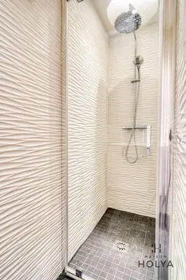 Salle de bains dans l'établissement Proche Haussman - Le Mignon - 289B