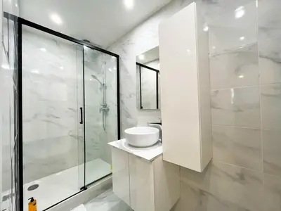 Salle de bains dans l'établissement Urban Flat 18 - Charming 2BDR Parisian Home
