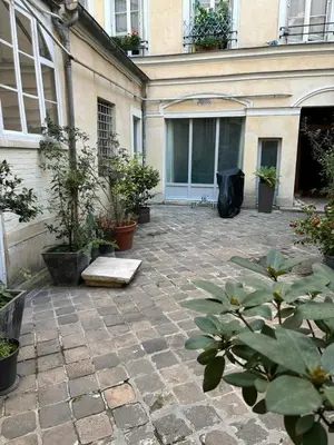 Jardin de l'établissement LOFT studio in zenithal light