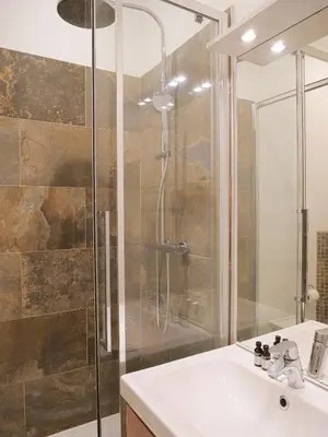 Salle de bains dans l'établissement Résidence Prestige Madeleine Opéra