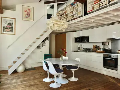 Cuisine ou kitchenette dans l'établissement Loft style condo 4 people in central and trendy Paris
