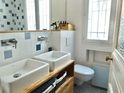Salle de bains dans l'établissement Loft style condo 4 people in central and trendy Paris