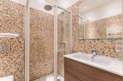 Salle de bains dans l'établissement Cœur de Voltaire - Loft cosy Parisien
